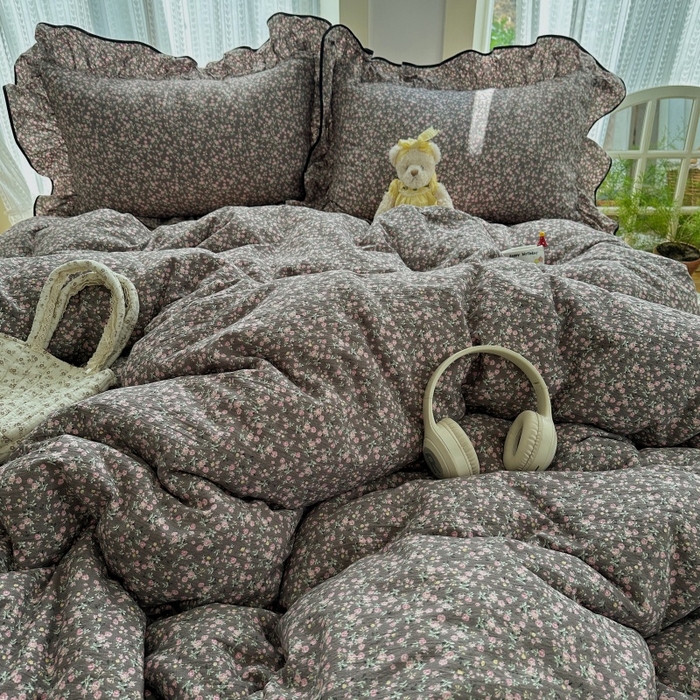 91家纺网 家纺一手货源 找家纺 红嘴企鹅 2025新款韩版双拼花边四件套 韩版-褐野粉韵