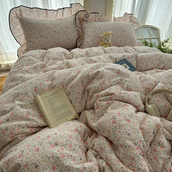 91家纺网 家纺一手货源 找家纺 红嘴企鹅 2025新款韩版双拼花边四件套 韩版-凯蒂花漾