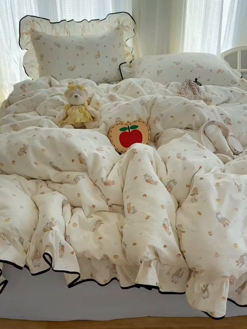 91家纺网 家纺一手货源 找家纺 红嘴企鹅 2025新款韩版双拼花边四件套 韩版-萌兔梦坊