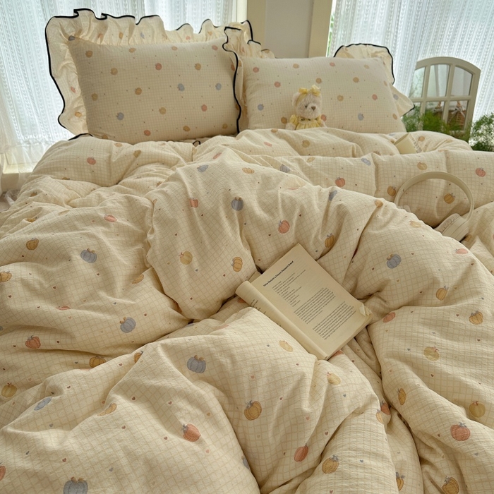 91家纺网 家纺一手货源 找家纺 红嘴企鹅 2025新款韩版双拼花边四件套 韩版-南瓜甜梦园