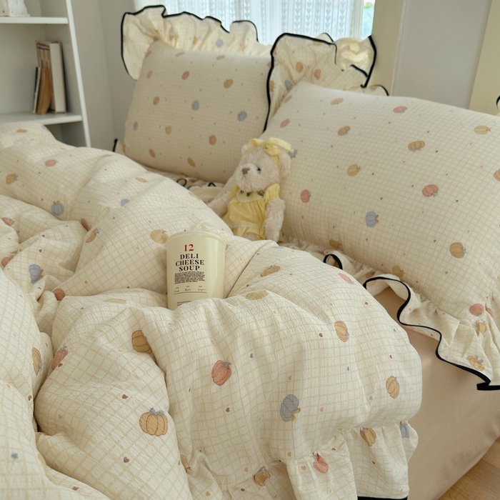 91家纺网 家纺一手货源 找家纺 红嘴企鹅 2025新款韩版双拼花边四件套 韩版-南瓜甜梦园