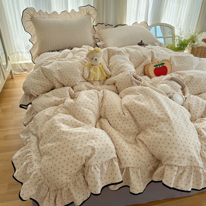 91家纺网 家纺一手货源 找家纺 红嘴企鹅 2025新款韩版双拼花边四件套 韩版-柔梦蝶