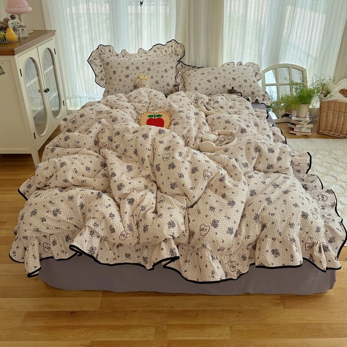 91家纺网 家纺一手货源 找家纺 红嘴企鹅 2025新款韩版双拼花边四件套 韩版-素影玫心