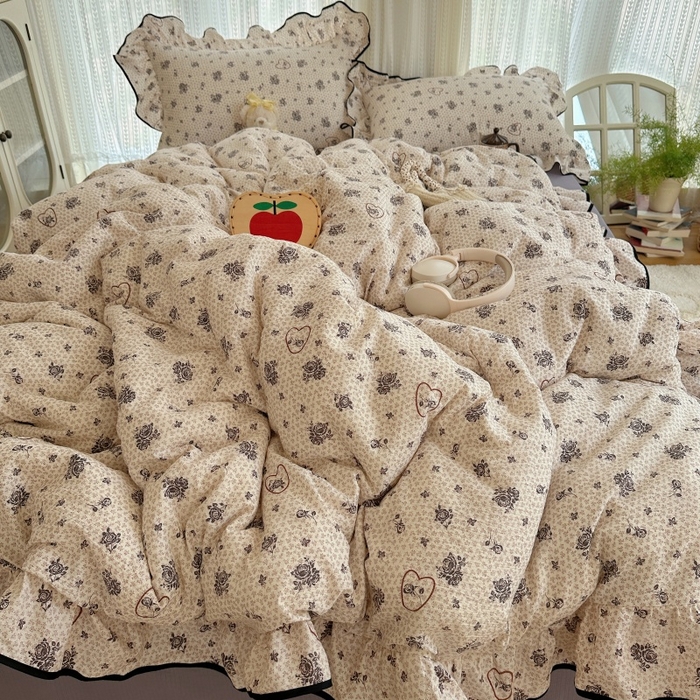 91家纺网 家纺一手货源 找家纺 红嘴企鹅 2025新款韩版双拼花边四件套 韩版-素影玫心