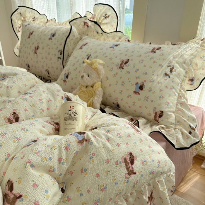 91家纺网 家纺一手货源 找家纺 红嘴企鹅 2025新款韩版双拼花边四件套 韩版-甜心小狗