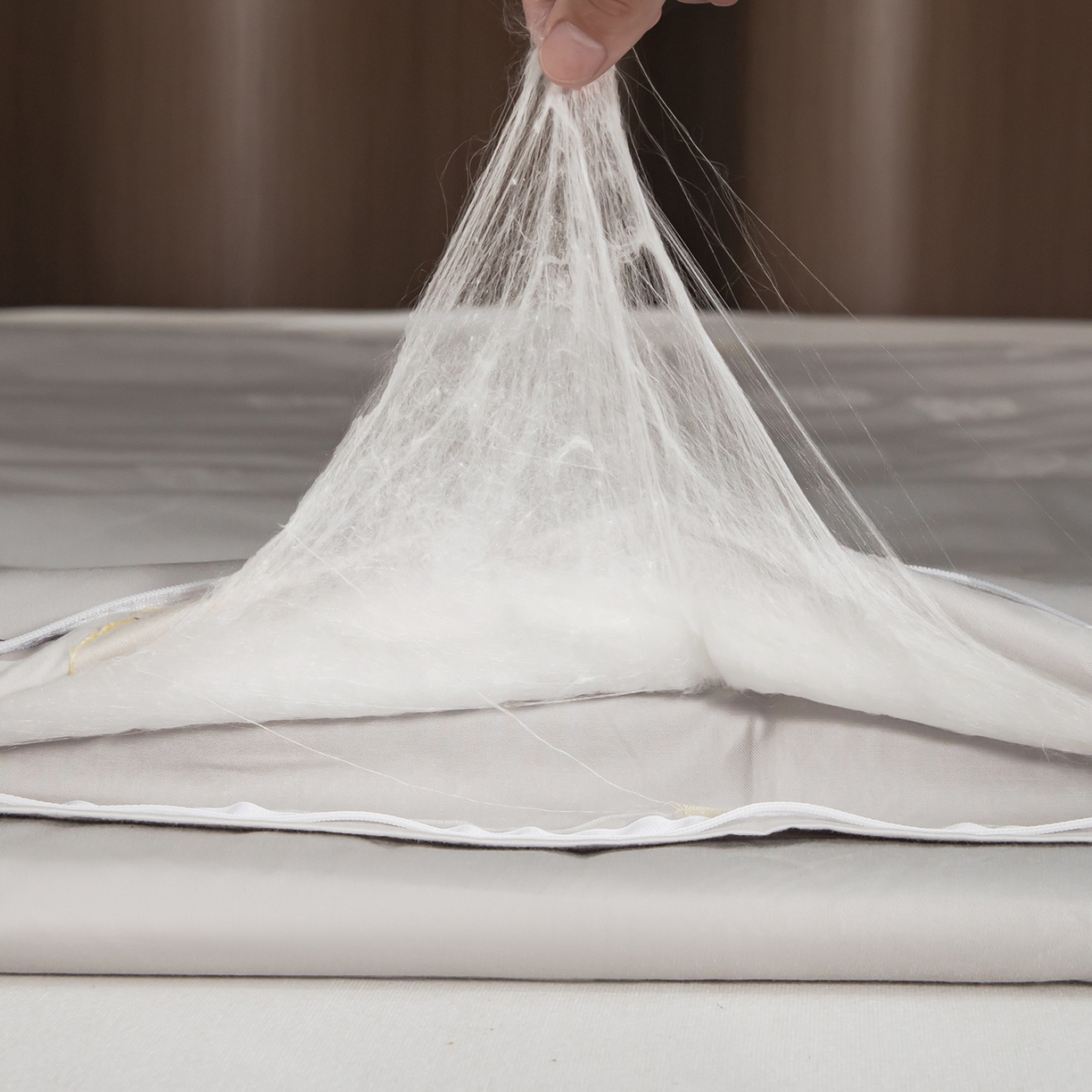 91家纺网 家纺一手货源 找家纺 御眠纺羽绒被壳 2025新款蚕丝被蚕丝棉 蝴蝶灰