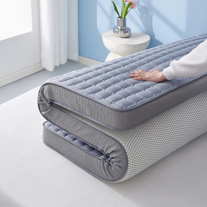 91家纺网 家纺一手货源 找家纺 华誉 2025新款跨境电商专供鸟眼布床垫 面包格灰色