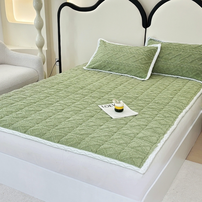 91家纺网 家纺一手货源 找家纺 华誉 2025新款跨境直播电商专供塔芙蓉床垫学生宿舍床褥子 抹茶绿