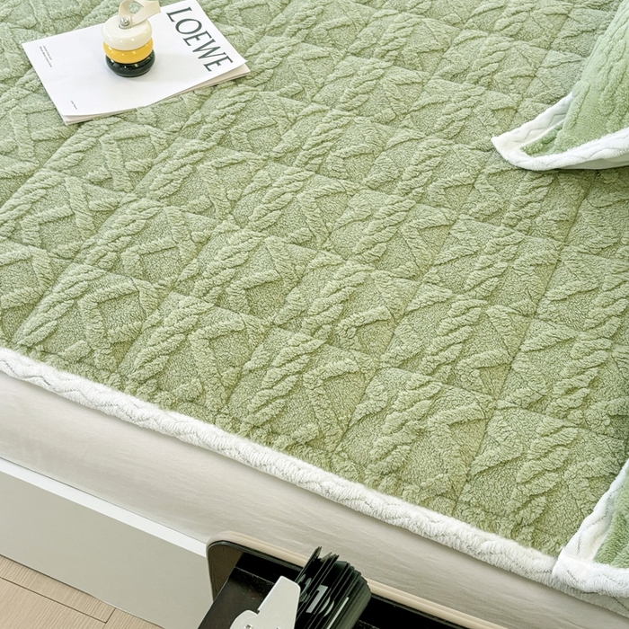 91家纺网 家纺一手货源 找家纺 华誉 2025新款跨境直播电商专供塔芙蓉床垫学生宿舍床褥子 抹茶绿