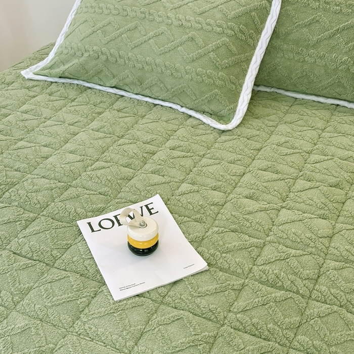 91家纺网 家纺一手货源 找家纺 华誉 2025新款跨境直播电商专供塔芙蓉床垫学生宿舍床褥子 抹茶绿