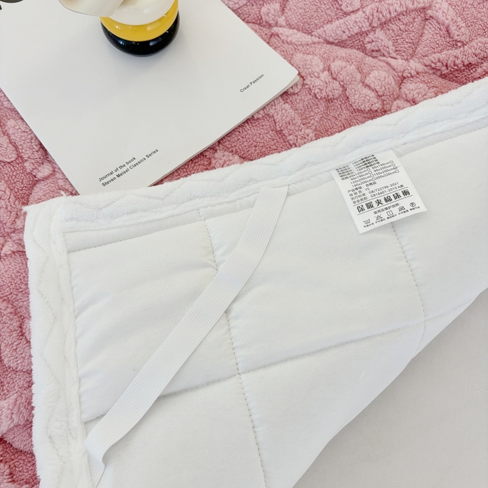 91家纺网 家纺一手货源 找家纺 华誉 2025新款跨境直播电商专供塔芙蓉床垫学生宿舍床褥子 豆沙粉