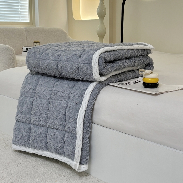 91家纺网 家纺一手货源 找家纺 华誉 2025新款跨境直播电商专供塔芙蓉床垫学生宿舍床褥子 星辰灰