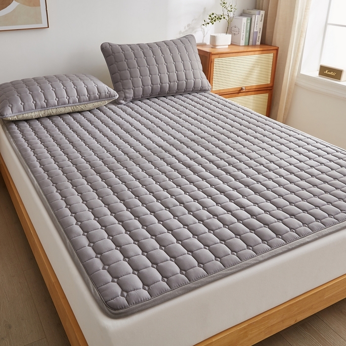 91家纺网 家纺一手货源 找家纺 华誉 2025新款A类原棉大豆夹棉床护垫 灰