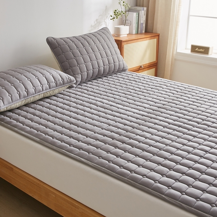 91家纺网 家纺一手货源 找家纺 华誉 2025新款A类原棉大豆夹棉床护垫 灰