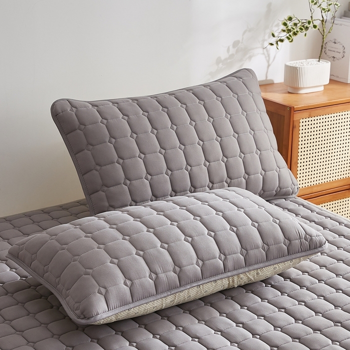 91家纺网 家纺一手货源 找家纺 华誉 2025新款A类原棉大豆夹棉床护垫 灰