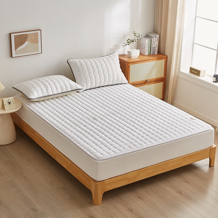 91家纺网 家纺一手货源 找家纺 华誉 2025新款A类原棉大豆夹棉床护垫 白