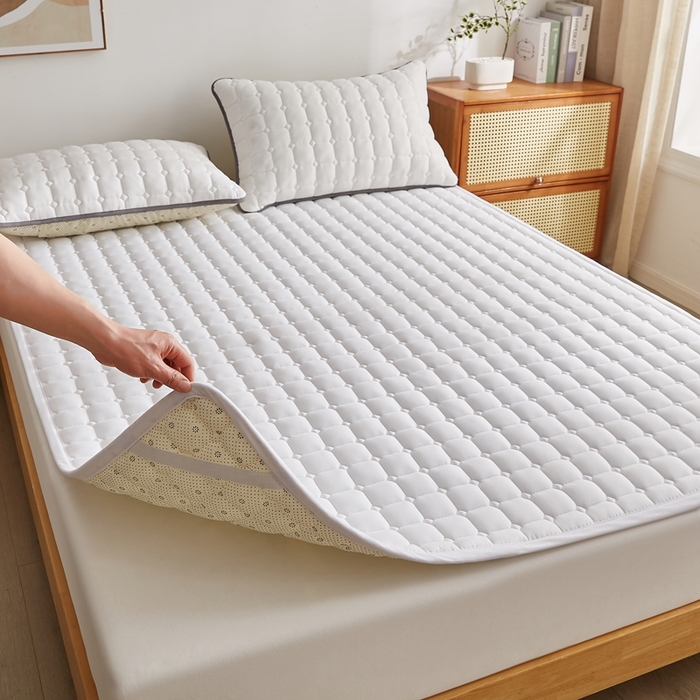 91家纺网 家纺一手货源 找家纺 华誉 2025新款A类原棉大豆夹棉床护垫 白