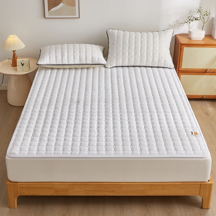 91家纺网 家纺一手货源 找家纺 华誉 2025新款A类原棉大豆夹棉床护垫 白