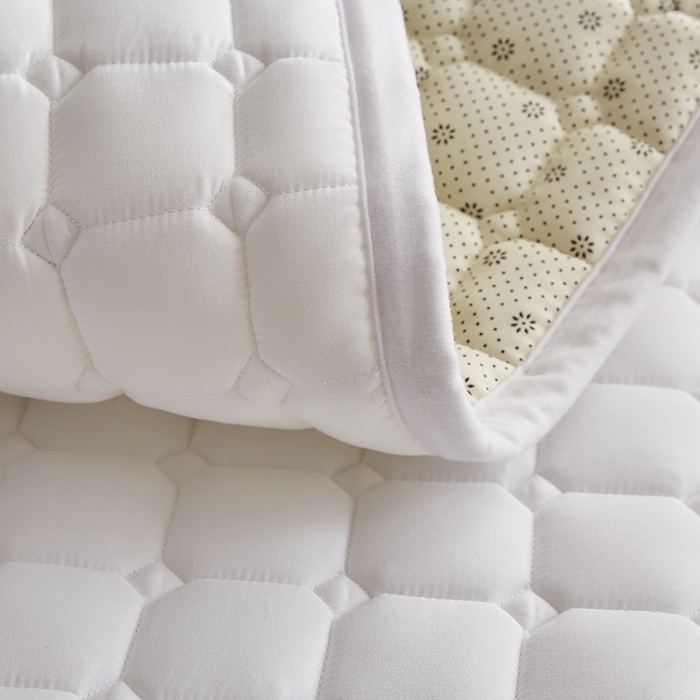 91家纺网 家纺一手货源 找家纺 华誉 2025新款A类原棉大豆夹棉床护垫 白