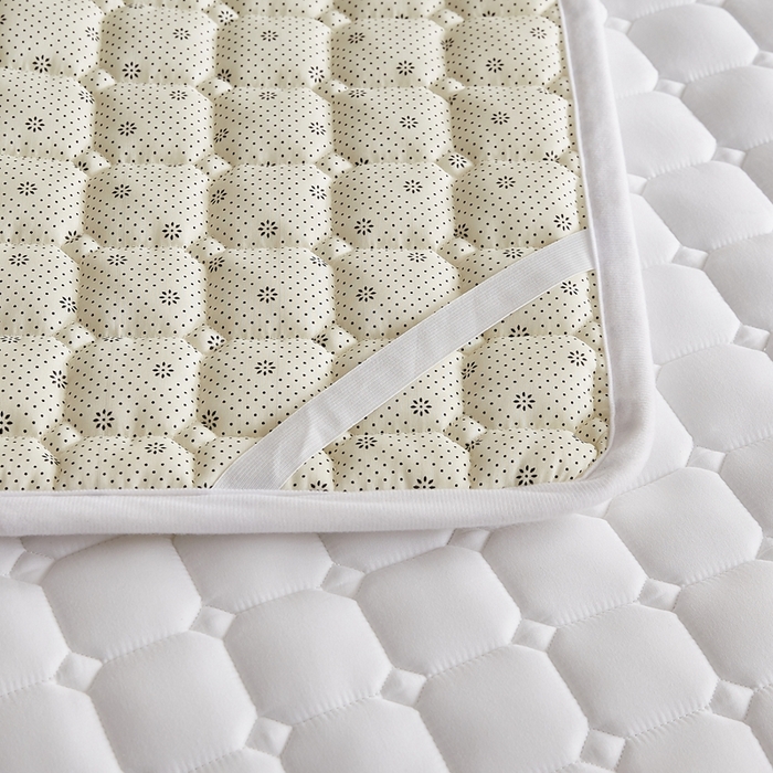 91家纺网 家纺一手货源 找家纺 华誉 2025新款A类原棉大豆夹棉床护垫 白