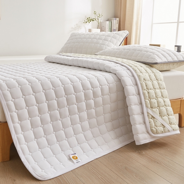 91家纺网 家纺一手货源 找家纺 华誉 2025新款A类原棉大豆夹棉床护垫 白