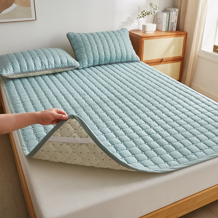 91家纺网 家纺一手货源 找家纺 华誉 2025新款A类原棉大豆夹棉床护垫 绿