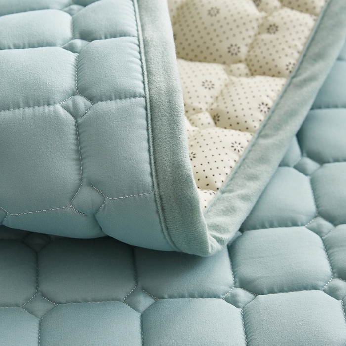 91家纺网 家纺一手货源 找家纺 华誉 2025新款A类原棉大豆夹棉床护垫 绿