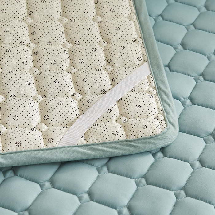 91家纺网 家纺一手货源 找家纺 华誉 2025新款A类原棉大豆夹棉床护垫 绿