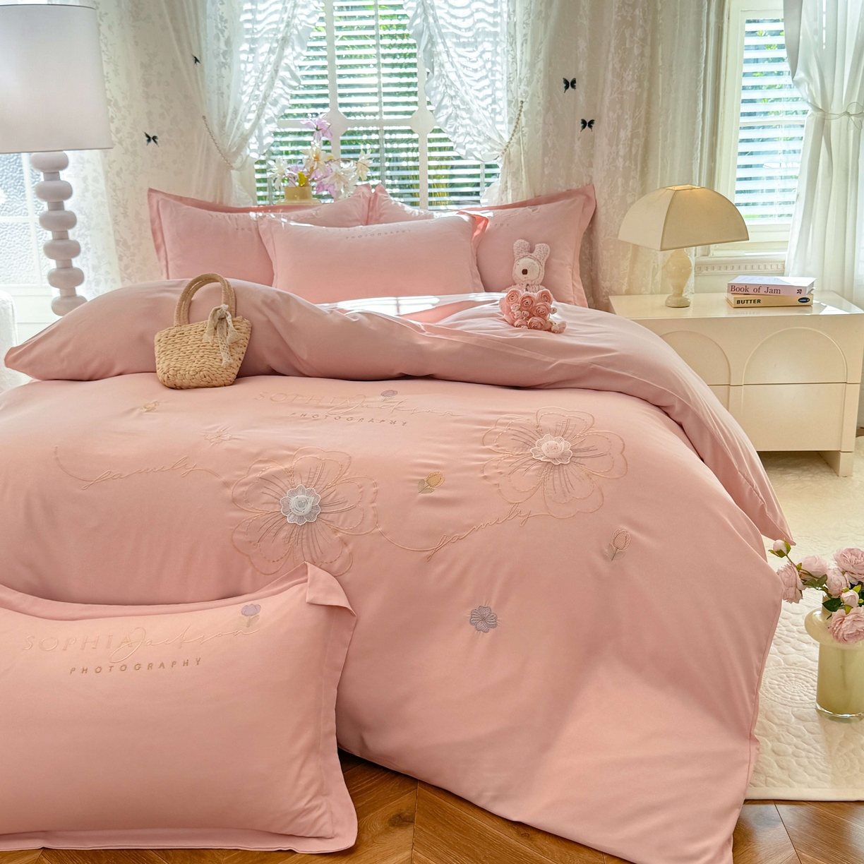 91家纺网 家纺一手货源 找家纺 （总）大麦乐田 2025新款小清新糯小棉立体花绣花吊边四件套