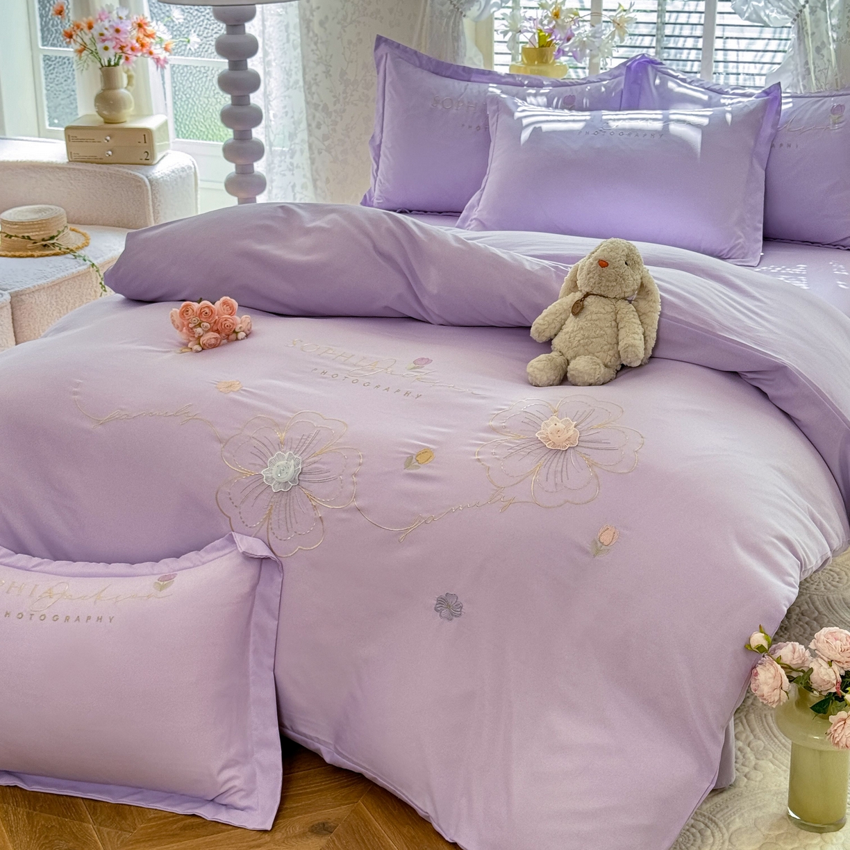 91家纺网 家纺一手货源 找家纺 大麦乐田 2025新款小清新糯小棉立体花绣花吊边四件套 清新恋人-紫