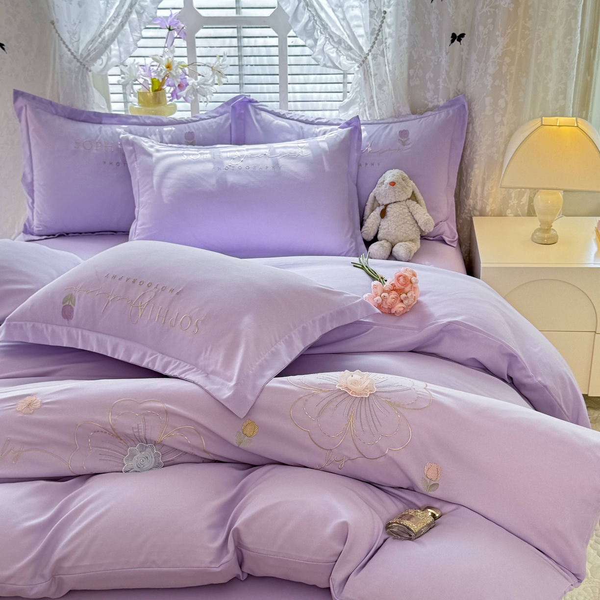 91家纺网 家纺一手货源 找家纺 大麦乐田 2025新款小清新糯小棉立体花绣花吊边四件套 清新恋人-紫