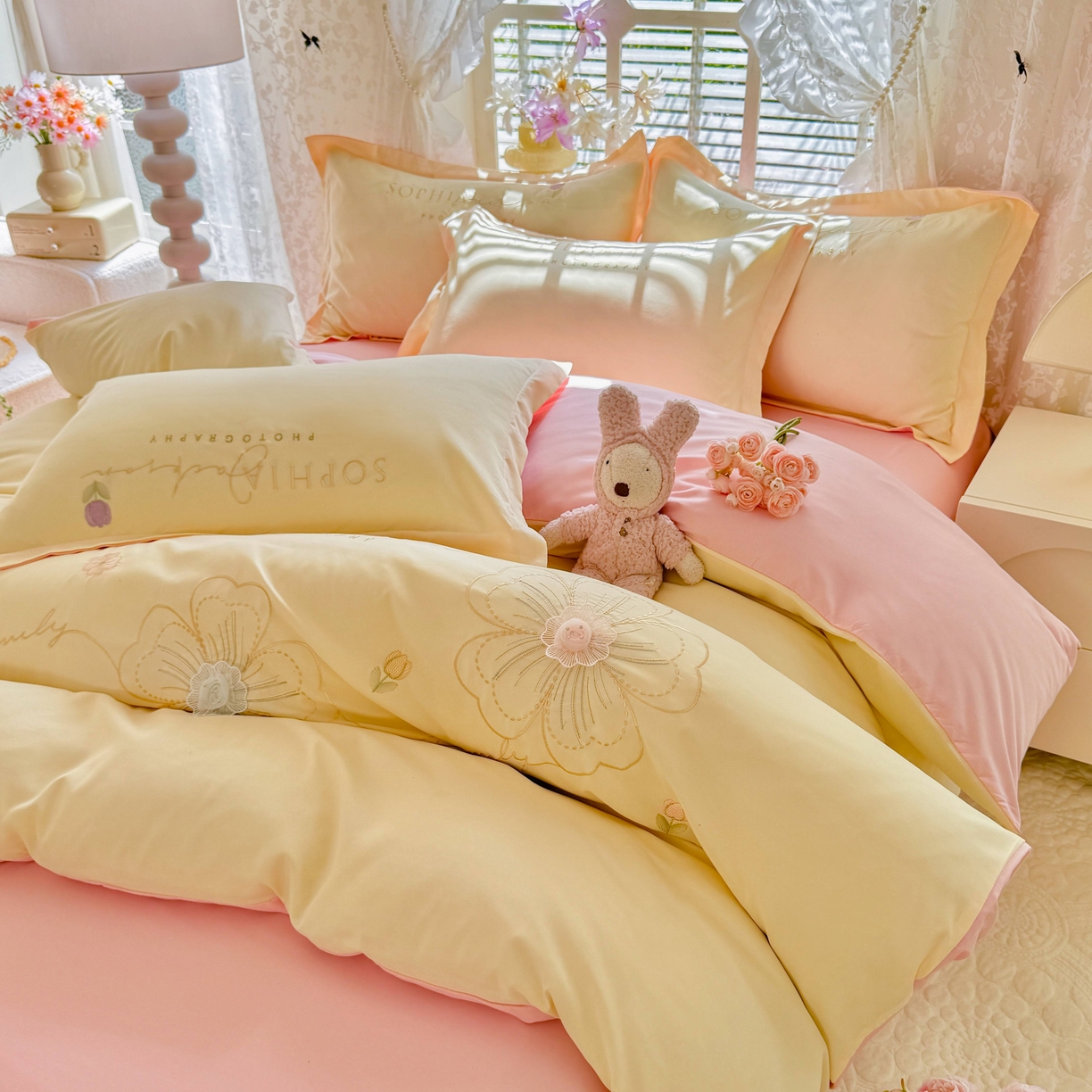 91家纺网 家纺一手货源 找家纺 大麦乐田 2025新款小清新糯小棉立体花绣花吊边四件套 清新恋人-黄