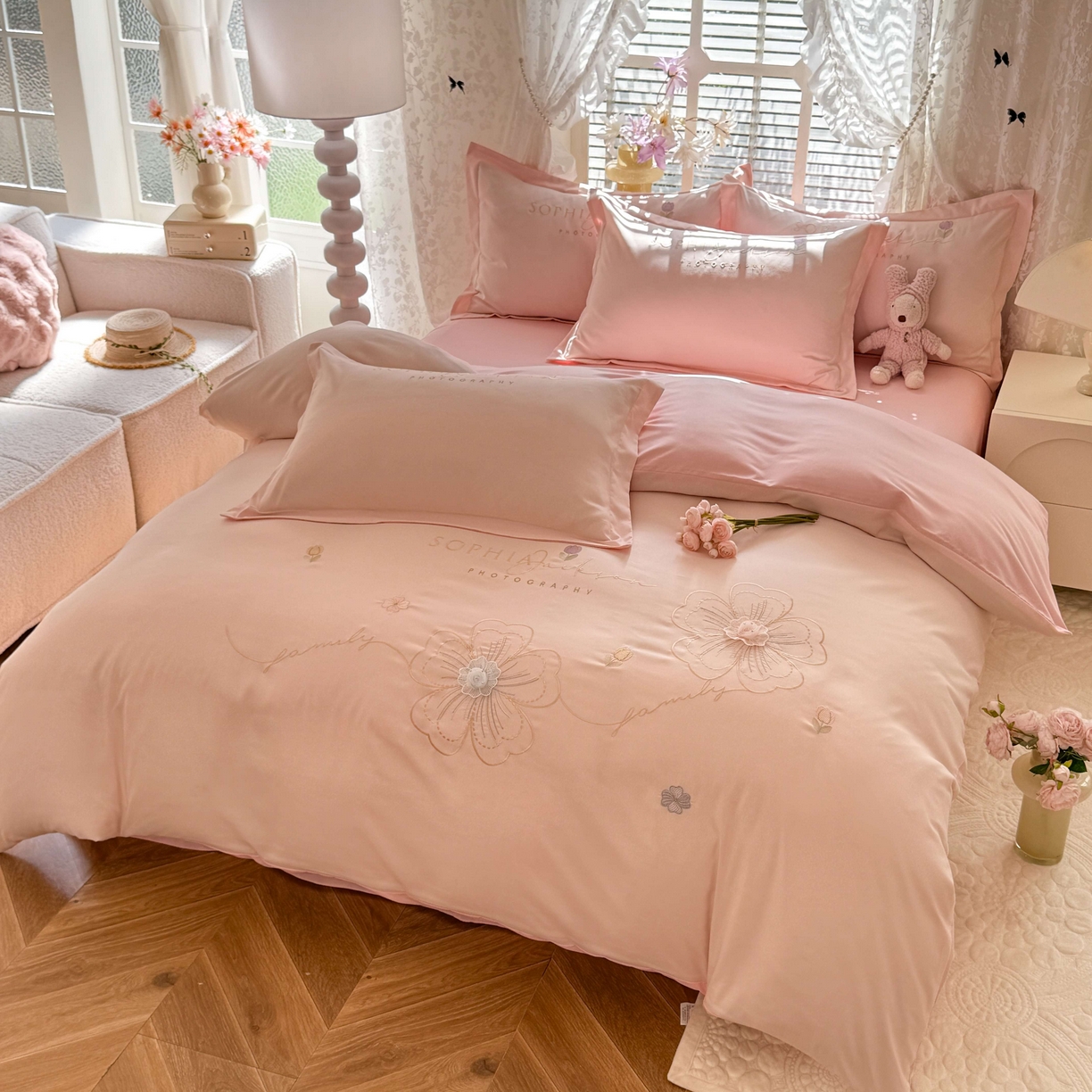 91家纺网 家纺一手货源 找家纺 大麦乐田 2025新款小清新糯小棉立体花绣花吊边四件套 清新恋人-粉玉