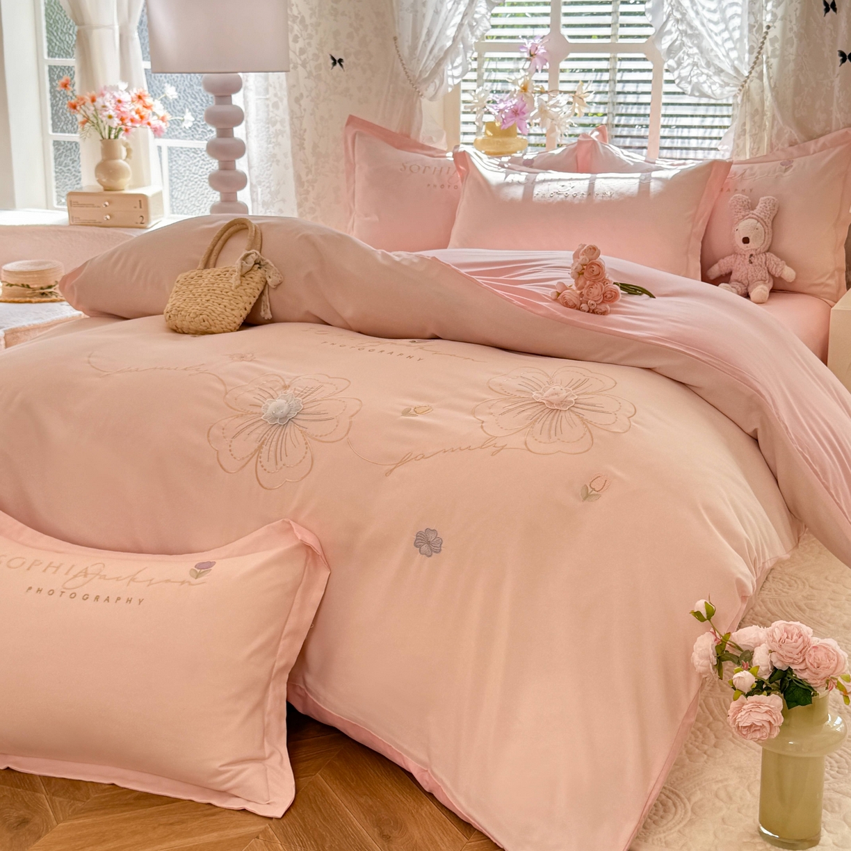 91家纺网 家纺一手货源 找家纺 大麦乐田 2025新款小清新糯小棉立体花绣花吊边四件套 清新恋人-粉玉