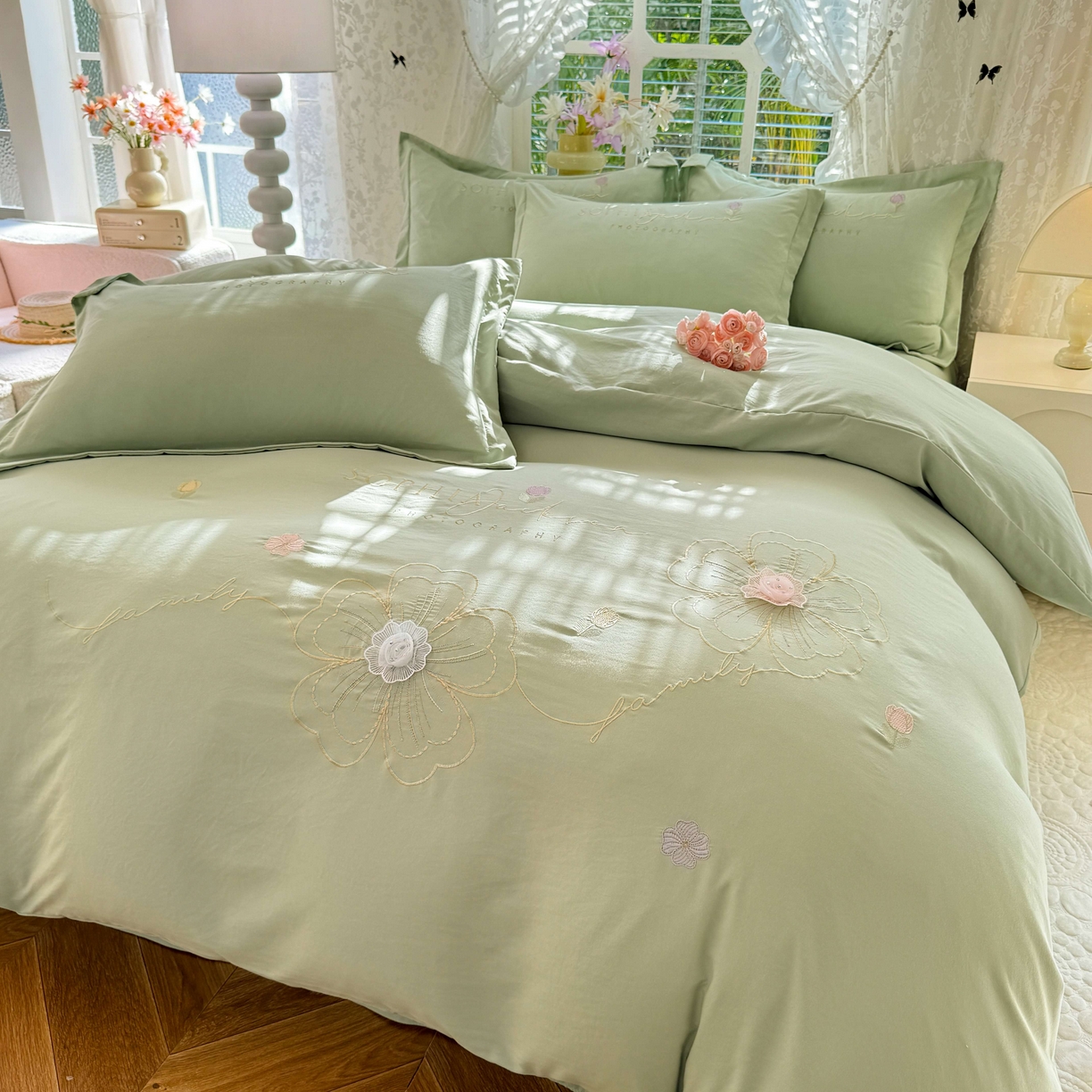 91家纺网 家纺一手货源 找家纺 大麦乐田 2025新款小清新糯小棉立体花绣花吊边四件套 清新恋人-绿