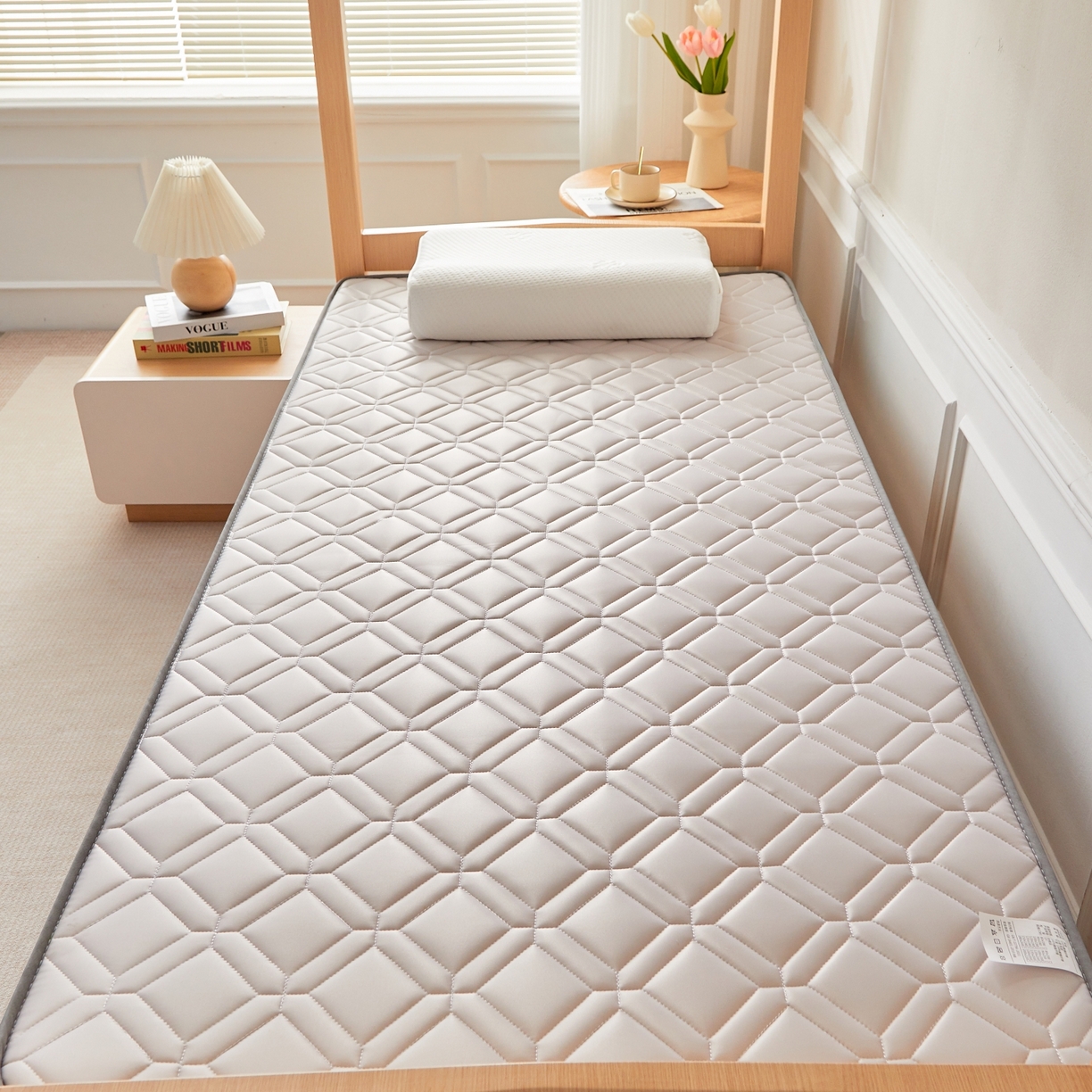 91家纺网 家纺一手货源 找家纺 希廷顿 2025新款立体海绵学生宿舍床垫-菱格 立体海绵床垫-菱格灰