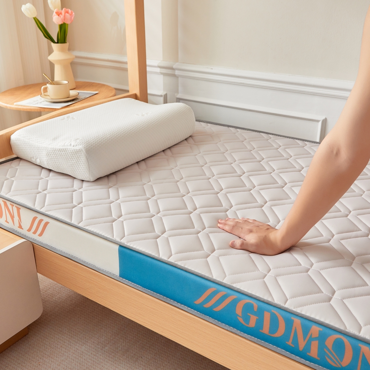 91家纺网 家纺一手货源 找家纺 希廷顿 2025新款立体海绵学生宿舍床垫-菱格 立体海绵床垫-菱格灰