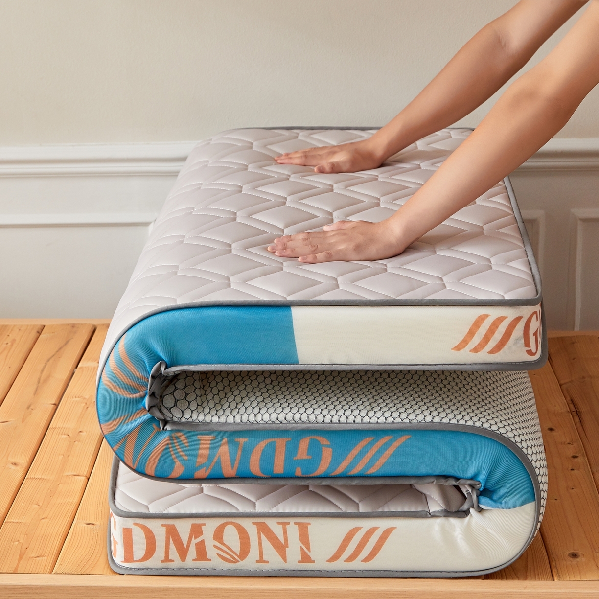 91家纺网 家纺一手货源 找家纺 希廷顿 2025新款立体海绵学生宿舍床垫-菱格 立体海绵床垫-菱格灰