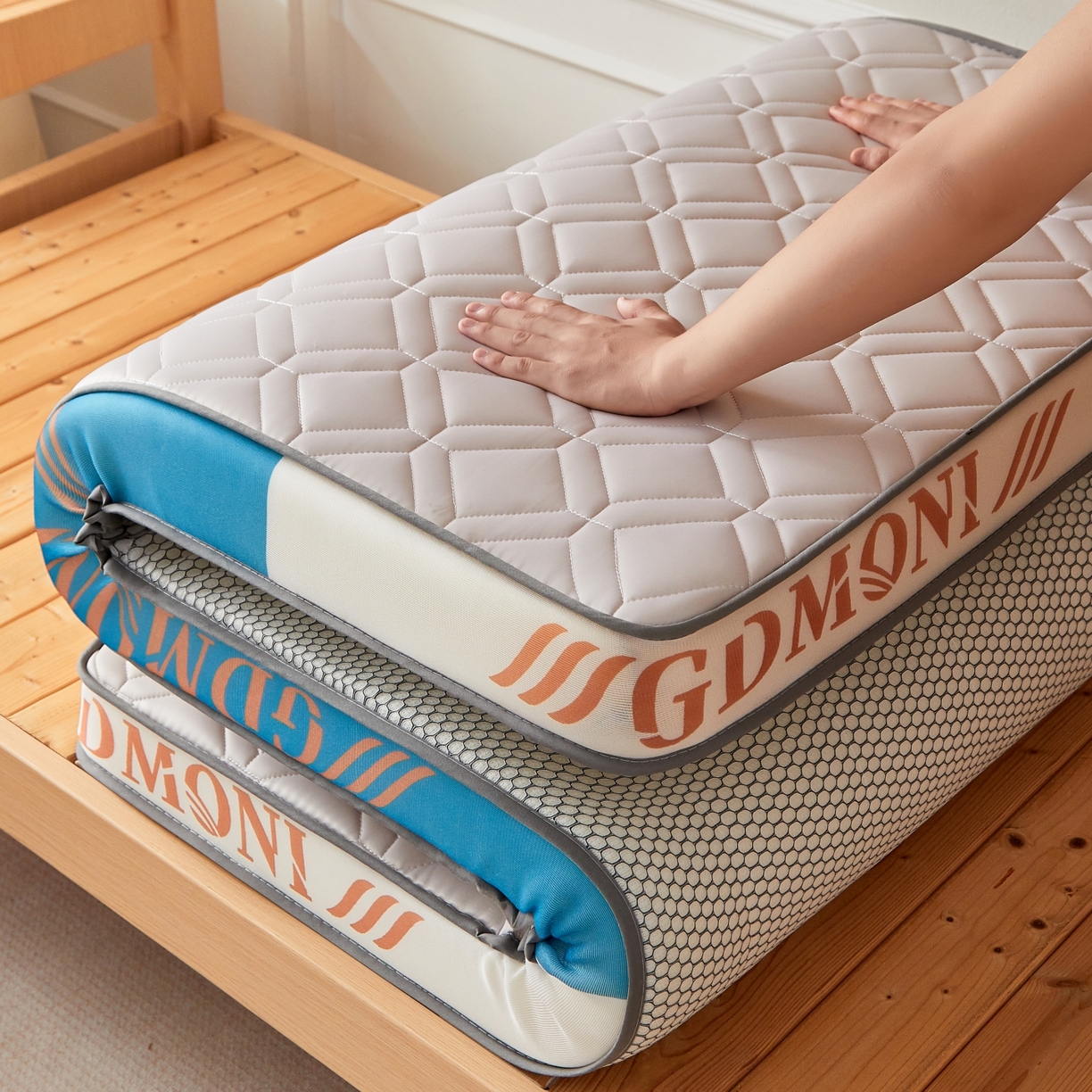 91家纺网 家纺一手货源 找家纺 希廷顿 2025新款立体海绵学生宿舍床垫-菱格 立体海绵床垫-菱格灰