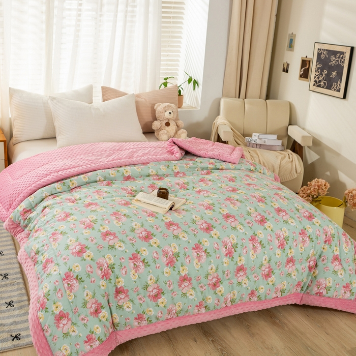 91家纺网 家纺一手货源 找家纺 锦鹭被业 2025新款AB版舒适全棉纯棉豆豆绒被被子被芯 锦上添花