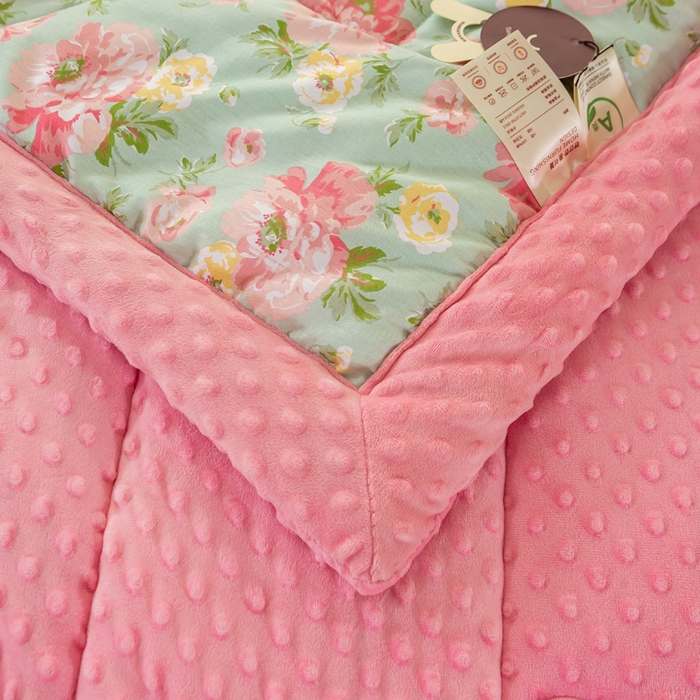 91家纺网 家纺一手货源 找家纺 锦鹭被业 2025新款AB版舒适全棉纯棉豆豆绒被被子被芯 锦上添花