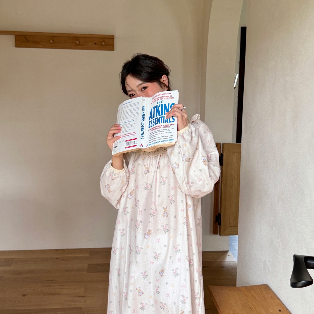 91家纺网 家纺一手货源 找家纺 纽约生活 2025新款有氧纱蕾丝长袖裙（会员-5） 花园兔