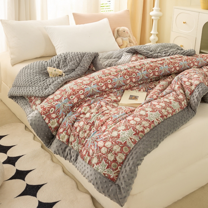 91家纺网 家纺一手货源 找家纺 锦鹭被业 2025新款AB版舒适全棉纯棉豆豆绒被被子被芯 克洛伊