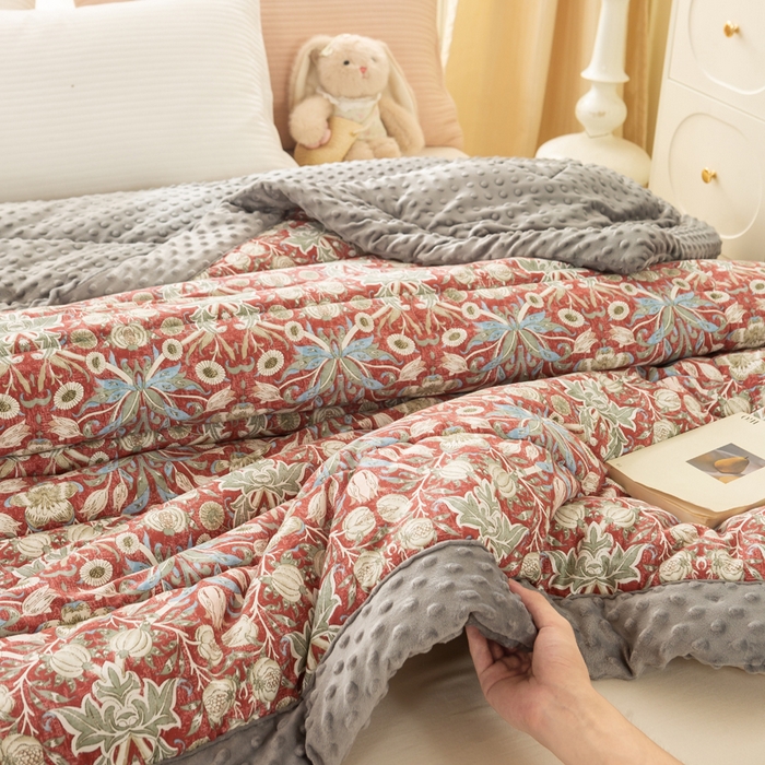 91家纺网 家纺一手货源 找家纺 锦鹭被业 2025新款AB版舒适全棉纯棉豆豆绒被被子被芯 克洛伊