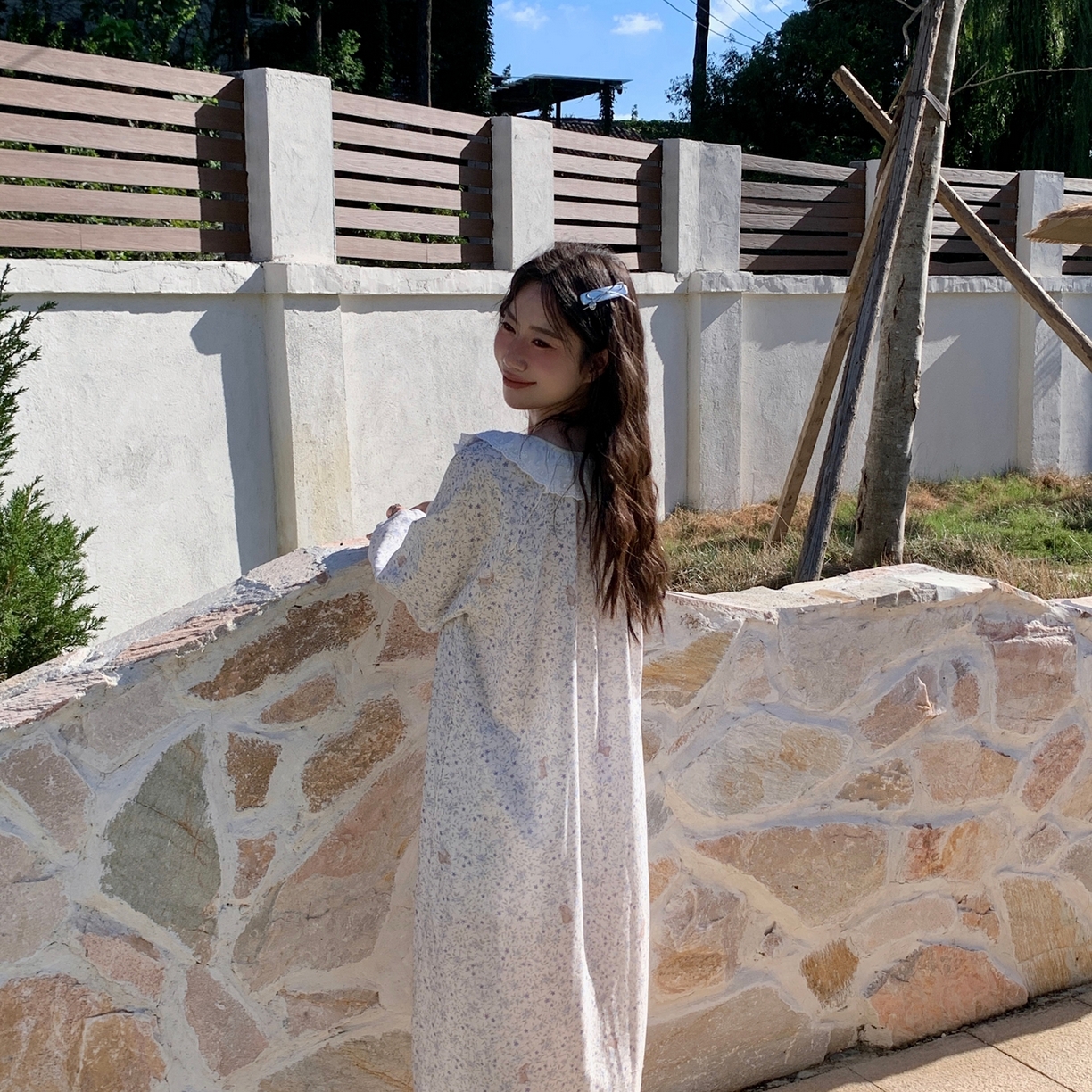 91家纺网 家纺一手货源 找家纺 纽约生活 2025新款有氧纱蕾丝长袖裙（会员-5） 蓝花兔