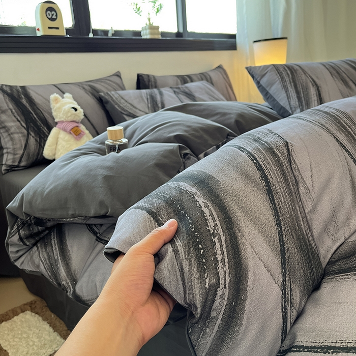 91家纺网 家纺一手货源 找家纺 吉象家纺 2025新款全棉纯棉加厚磨毛印花四件套 幻影黑