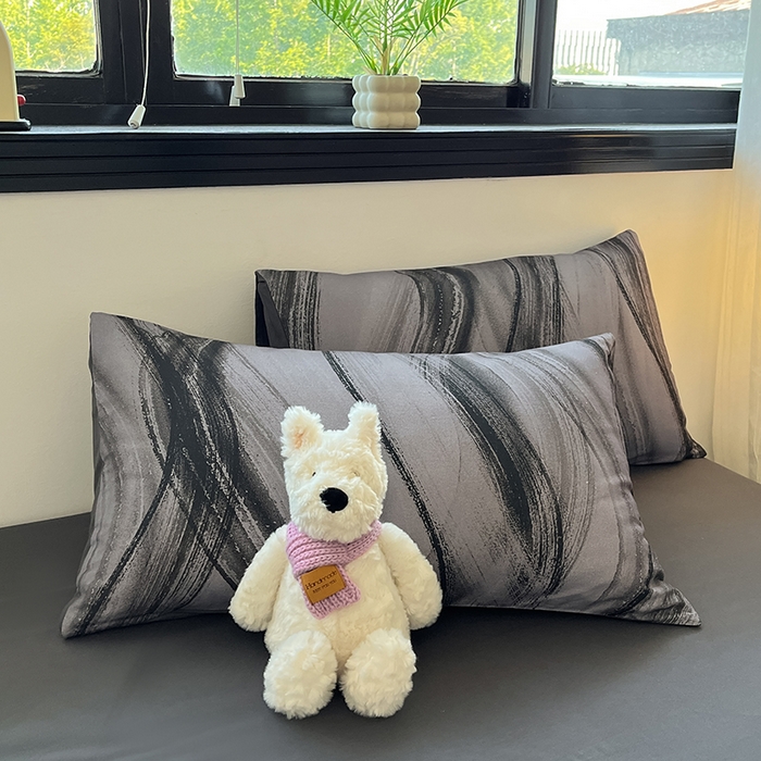 91家纺网 家纺一手货源 找家纺 吉象家纺 2025新款全棉纯棉加厚磨毛印花四件套 幻影黑