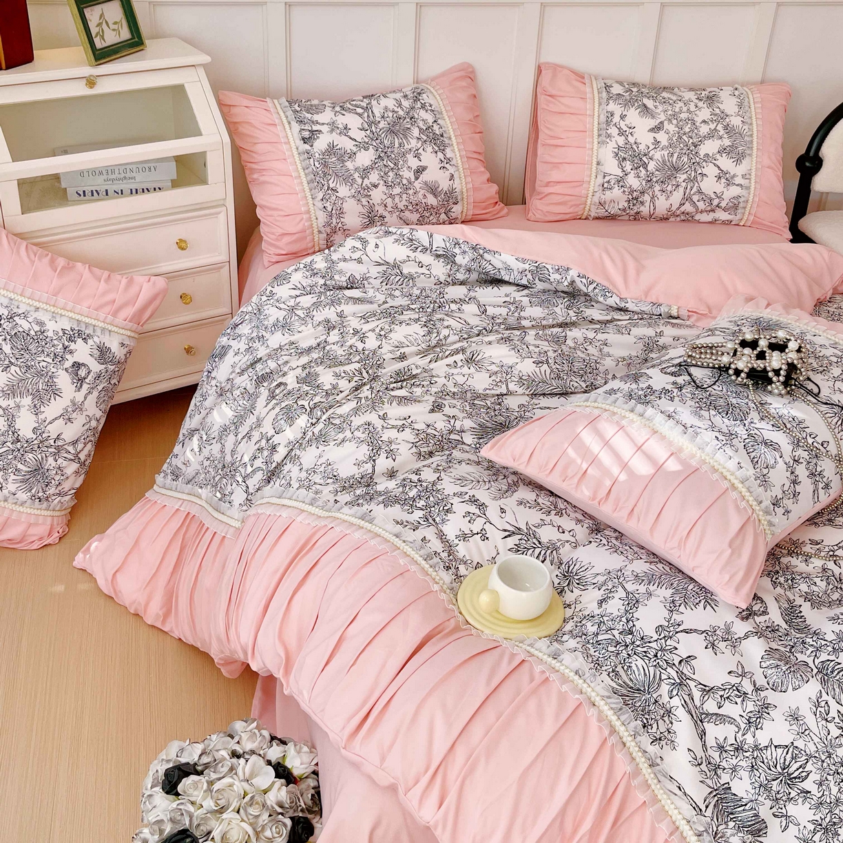 91家纺网 家纺一手货源 找家纺 （总）大麦乐田 2025新款法式褶皱糯小棉直角床单四件套