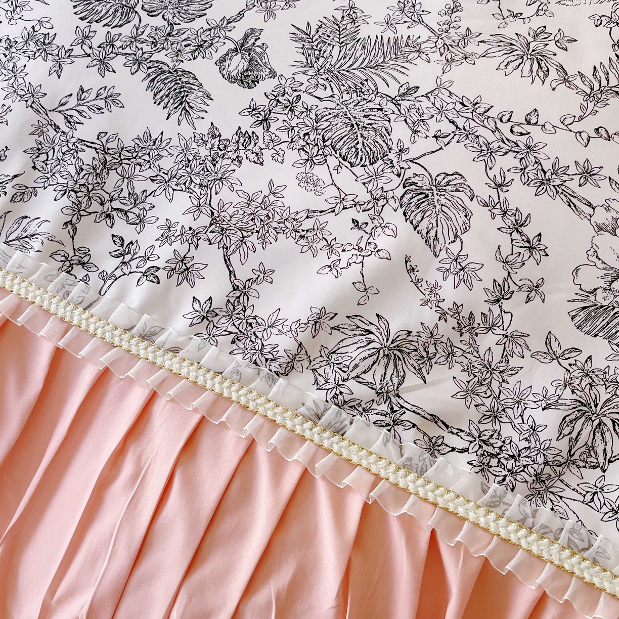 91家纺网 家纺一手货源 找家纺 （总）大麦乐田 2025新款法式褶皱糯小棉直角床单四件套