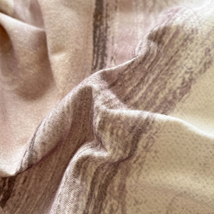 91家纺网 家纺一手货源 找家纺 吉象家纺 2025新款全棉纯棉加厚磨毛印花四件套 幻影纱